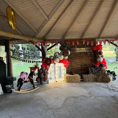 Luksusowy namiot Glampine Chocianow